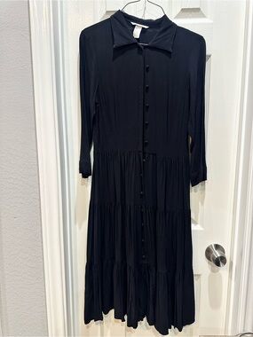 h&m black and white long sleeve dress Zebra Long-sleeve Mini Shirt West of Vintage Long balloon sleeves with narrow elastication at the cuffs H&M Patterned Viscose Dress |